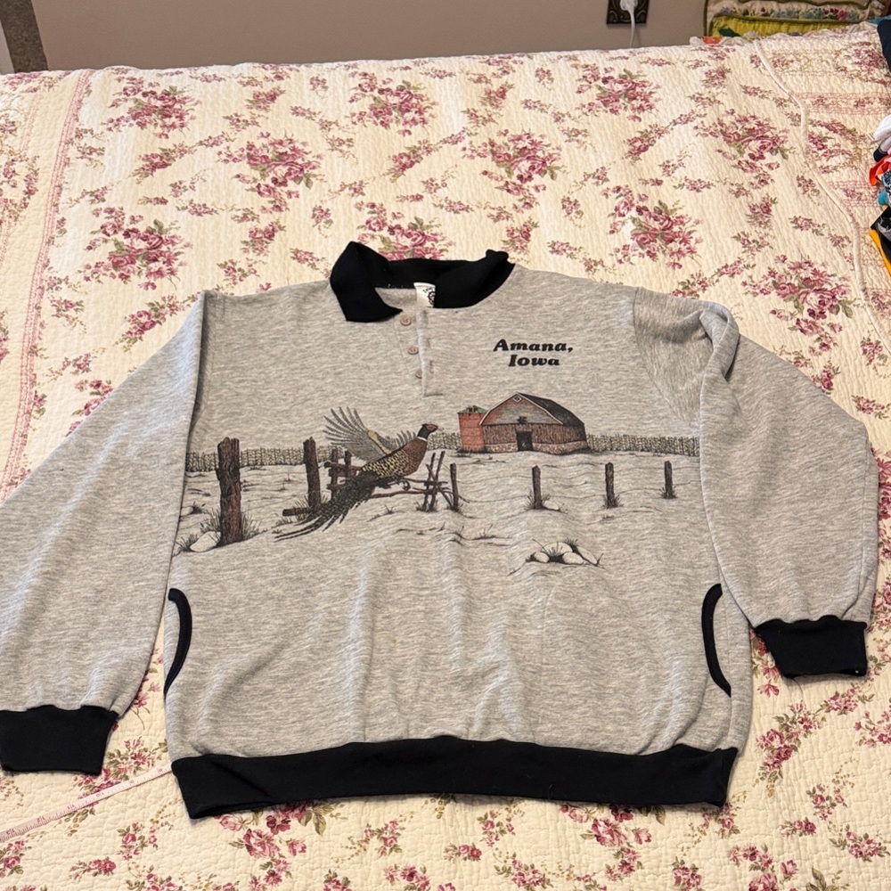 Vintage Gray Amana Iowa Men's Sweater - size large